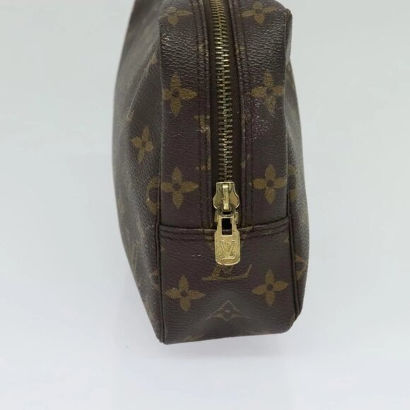 LOUIS VUITTON Monogram Trousse Toilette 23 Clutch Bag M47524 LV Auth 127956 - Picture 4 of 16